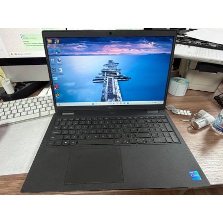 Ноутбук Dell Latitude 3520